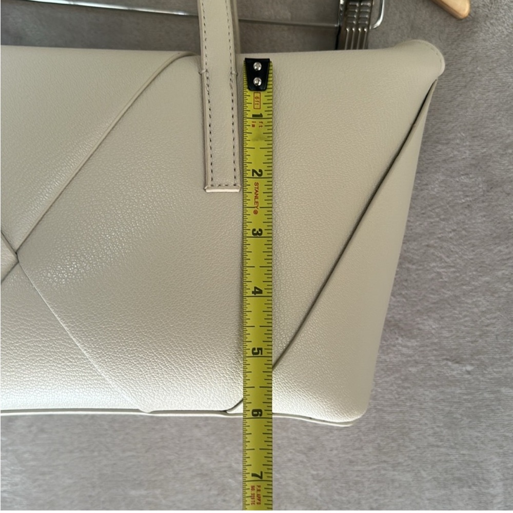 Zara NWT ivory off white woven shoulder purse bag elongated design - Picture 10 of 15